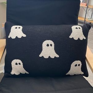 Hallow Home Ghost Pillow